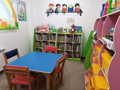 بخش کودک کتابخانه